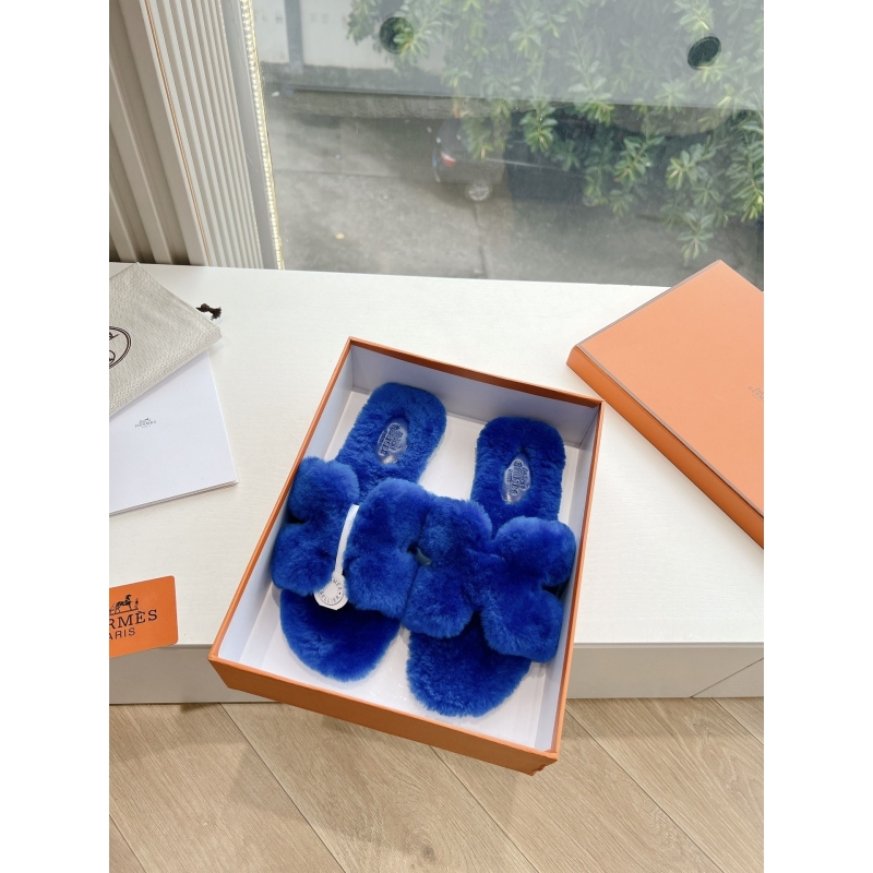 H**mes slippers
